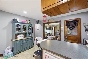 6409 4th Ave, Bangor, PA 18013 - Photo 16