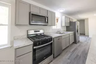 242 Pecan Terrace, Tobyhanna, PA 18466 - Photo 10