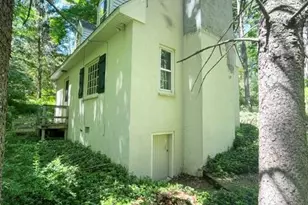 1107 Setzer Rd, Stroudsburg, PA 18360 - Photo 2