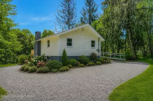 453 Cedar Dr, Long Pond, PA 18334 - Photo 2