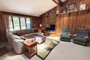 10 Tamarack Dr, Gouldsboro, PA 18424 - Photo 8