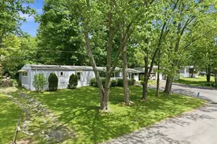 309 Harry Ln, Stroudsburg, PA 18360 - Photo 2
