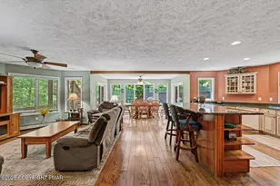 6102 Lakeview Dr, Pocono Pines, PA 18350 - Photo 14
