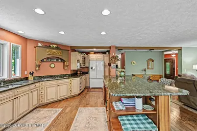  6102 Lakeview Drive, Pocono Pines, PA 18350 - Photo 18