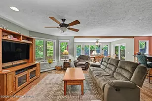 6102 Lakeview Dr, Pocono Pines, PA 18350 - Photo 8