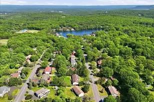 36 Deerfield Dr, Mount Pocono, PA 18344 - Photo 38
