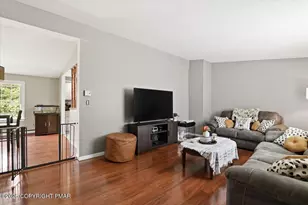 36 Deerfield Dr, Mount Pocono, PA 18344 - Photo 4
