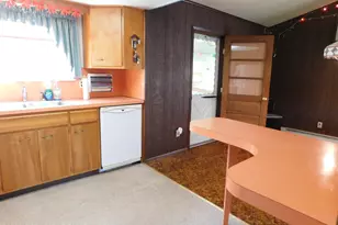 114 Cumberland Ave, Tamaqua, PA 18252 - Photo 8