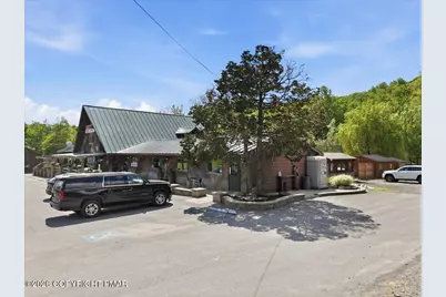  145 Camelback Road, Tannersville, PA 18372 - Photo 4