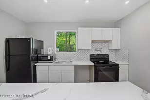 8934 Deerfield Rd, Tobyhanna, PA 18466 - Photo 18