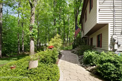  1430 N Rocky Mountain Drive, Effort, PA 18330 - Photo 20