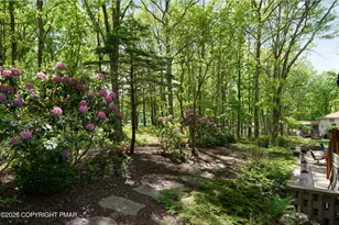 1430 N Rocky Mountain Dr, Effort, PA 18330 - Photo 24