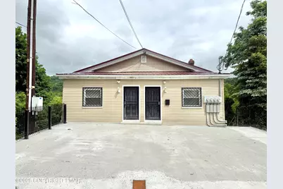  309-311 E E Ridge Street, Lansford, PA 18232 - Photo 2