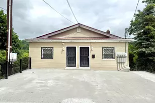 309-311 E E Ridge St, Lansford, PA 18232 - Photo 2