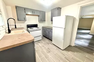 309-311 E E Ridge St, Lansford, PA 18232 - Photo 4