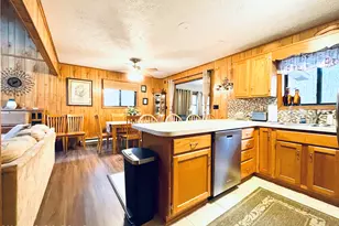 19 Livingston Ln, Gouldsboro, PA 18424 - Photo 8