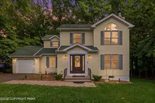 284 Mary St, East Stroudsburg, PA 18301 - Photo 2