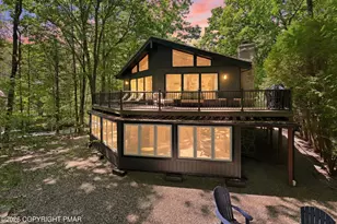 186 Yacht Club Dr, Greentown, PA 18426 - Photo 1