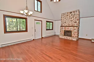 2059 Candlewood Dr, East Stroudsburg, PA 18301 - Photo 4
