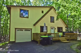 2059 Candlewood Dr, East Stroudsburg, PA 18301 - Photo 1