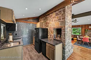2132 Penny Ln, Pocono Pines, PA 18350 - Photo 16