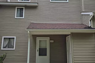 3326 Windermere Dr, Bushkill, PA 18324 - Photo 2