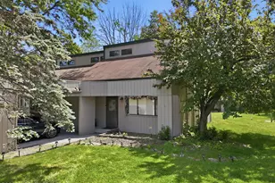 217 Evergreen Ct, Tannersville, PA 18372 - Photo 2