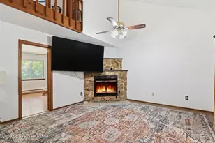 217 Evergreen Ct, Tannersville, PA 18372 - Photo 6
