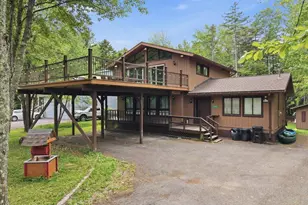 353 Scotch Pine Dr, Pocono Summit, PA 18346 - Photo 2