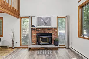 4107 Ashwood Ln, East Stroudsburg, PA 18301 - Photo 6