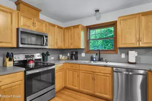 1727 Clover Rd, Long Pond, PA 18334 - Photo 4