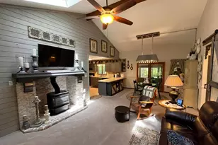 115 Aspen Dr, Jim Thorpe, PA 18229 - Photo 2