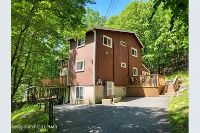  121 Park Court, Bushkill, PA 18324 - Photo 1