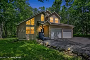 125 Cardinal Ln, Pocono Lake, PA 18347 - Photo 1