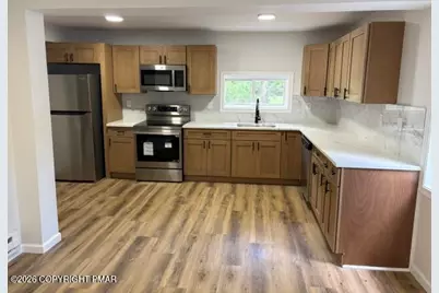  210 Victory Lane, Stroudsburg, PA 18360 - Photo 6