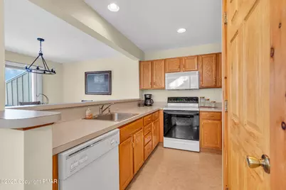  163 Pine Court, Tannersville, PA 18372 - Photo 8
