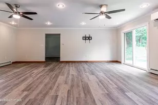 6011 Running Valley Rd, Stroudsburg, PA 18360 - Photo 8