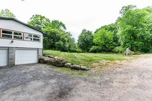 6011 Running Valley Rd, Stroudsburg, PA 18360 - Photo 6