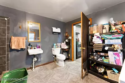  16 W Franklin Street, Saint Clair, PA 17970 - Photo 30