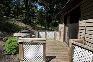 3207 Pne Rdg Dr, Bushkill, PA 18324 - Photo 2