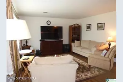  3010 Birch Street, Whitehall, PA 18052 - Photo 2