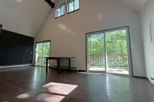 1095 Deer, Bushkill, PA 18324 - Photo 4