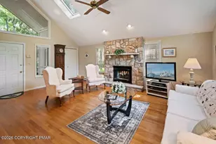 252 Long View Ln, Pocono Pines, PA 18350 - Photo 4
