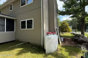 1140 Country Pl Dr, Tobyhanna, PA 18466 - Photo 30