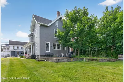  28 S Main Street, Coopersburg, PA 18036 - Photo 10