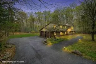 3834 Foxborough Ct, Stroudsburg, PA 18360 - Photo 4