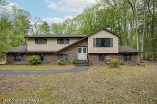 3834 Foxborough Ct, Stroudsburg, PA 18360 - Photo 1