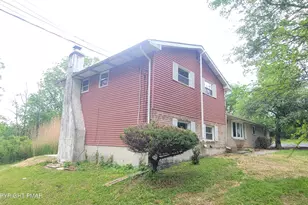1041 Mt Tom Rd, East Stroudsburg, PA 18301 - Photo 4