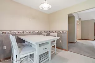 1142 Sierra Trails Dr, East Stroudsburg, PA 18302 - Photo 8