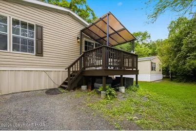  2549 Lynnwood Drive # L23, East Stroudsburg, PA 18302 - Photo 2